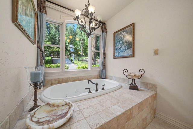 26541 Golf Links Dr, Pioneer, CA 95666