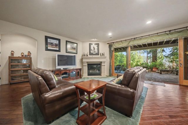 26541 Golf Links Dr, Pioneer, CA 95666