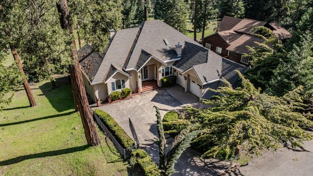 26541 Golf Links Dr, Pioneer, CA 95666