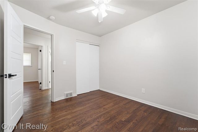 24985 Mabray Avenue, Eastpointe, MI 48021