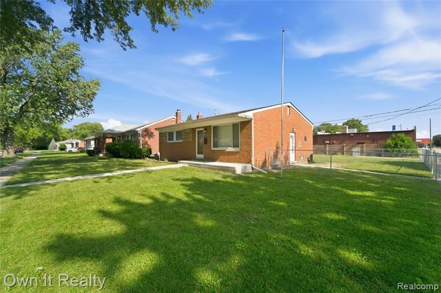 24985 Mabray Avenue, Eastpointe, MI 48021