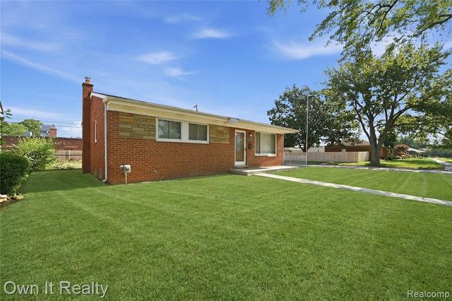 24985 Mabray Avenue, Eastpointe, MI 48021