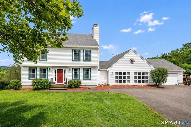 81 Notting Hill Gate, Torrington, CT 06790