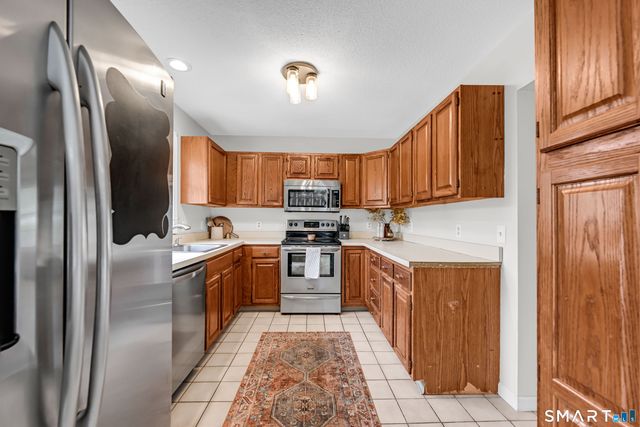 81 Notting Hill Gate, Torrington, CT 06790