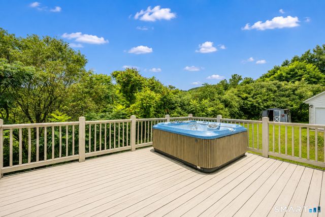 81 Notting Hill Gate, Torrington, CT 06790