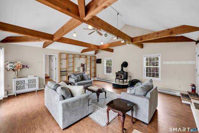 81 Notting Hill Gate, Torrington, CT 06790