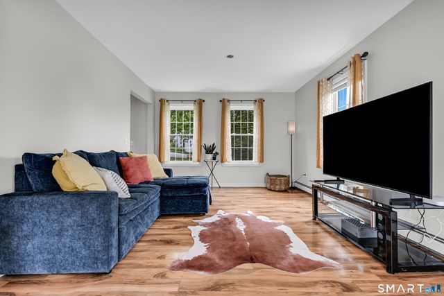 81 Notting Hill Gate, Torrington, CT 06790