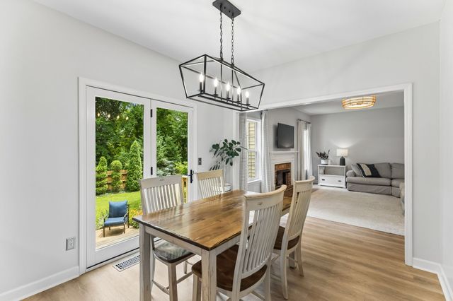 2744 Aston Woods Ln, Thompsons Station, TN 37179