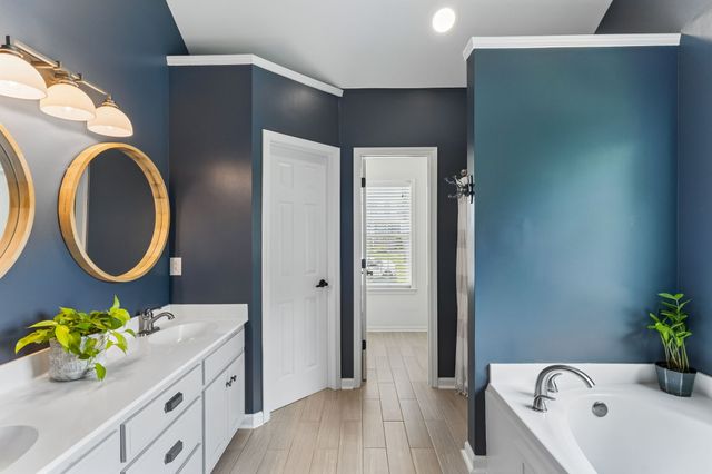 2744 Aston Woods Ln, Thompsons Station, TN 37179