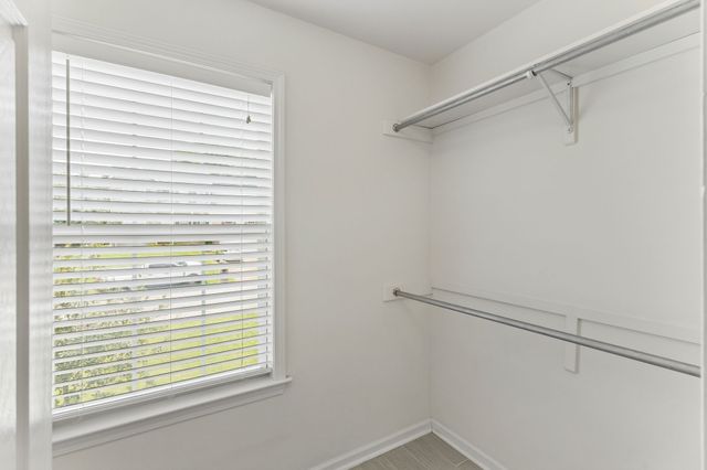 2744 Aston Woods Ln, Thompsons Station, TN 37179