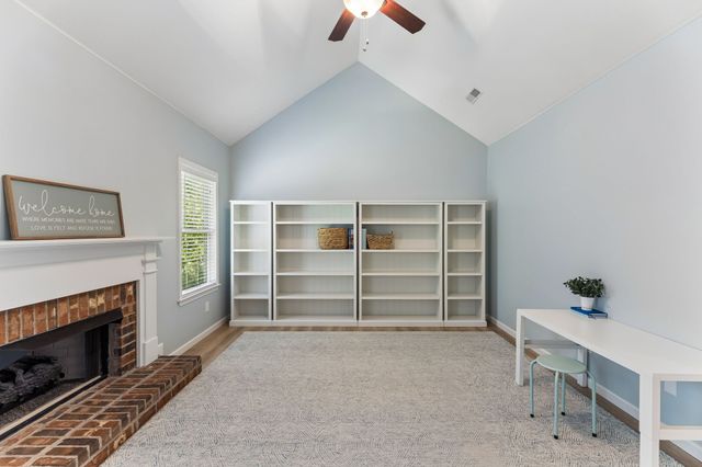 2744 Aston Woods Ln, Thompsons Station, TN 37179