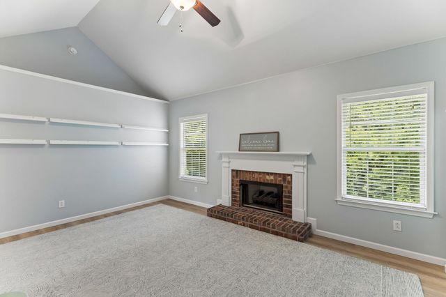 2744 Aston Woods Ln, Thompsons Station, TN 37179
