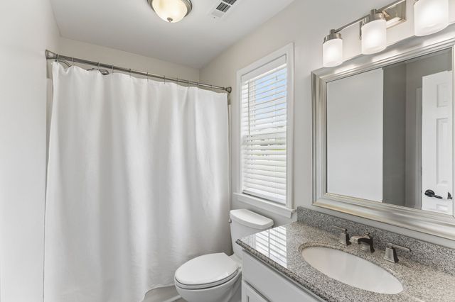 2744 Aston Woods Ln, Thompsons Station, TN 37179