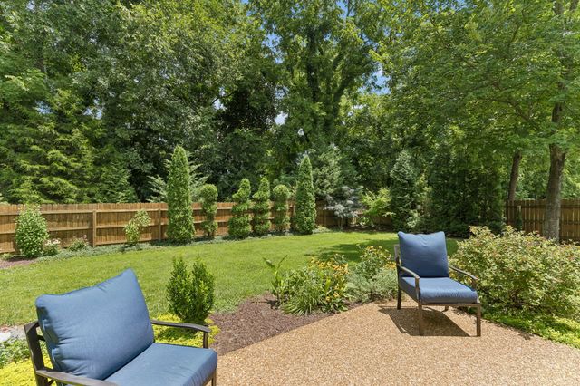 2744 Aston Woods Ln, Thompsons Station, TN 37179