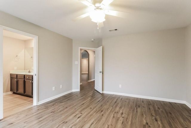 28052 Irving Drive, Magnolia, TX 77355