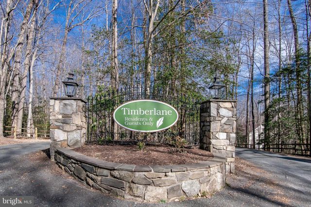 8305 PINYON PINE CT, Fairfax Station, VA 22039