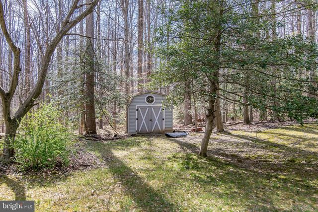8305 PINYON PINE CT, Fairfax Station, VA 22039