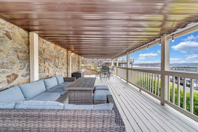 305 Mill Lake RD, Huddleston, VA 24104