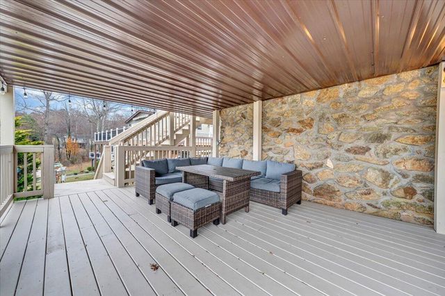 305 Mill Lake RD, Huddleston, VA 24104