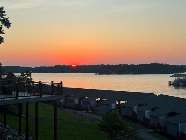 305 Mill Lake RD, Huddleston, VA 24104