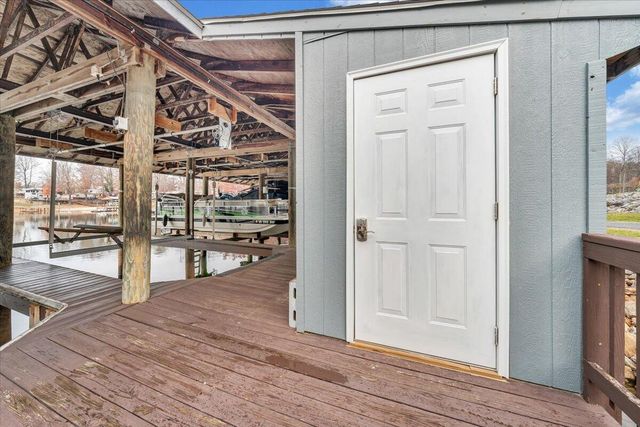 305 Mill Lake RD, Huddleston, VA 24104