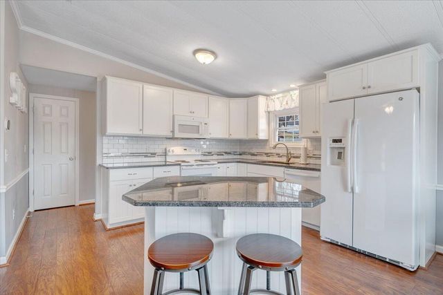 305 Mill Lake RD, Huddleston, VA 24104