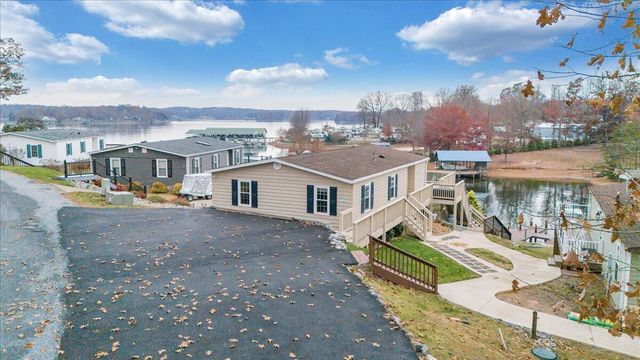 305 Mill Lake RD, Huddleston, VA 24104