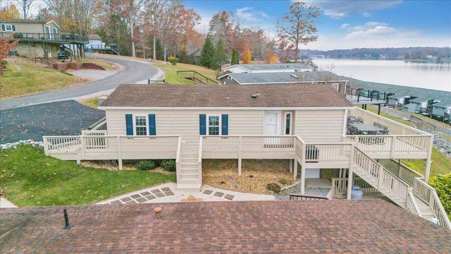 305 Mill Lake RD, Huddleston, VA 24104