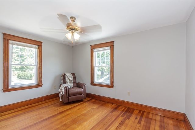 242 Beacon St, Lowell, MA 01850