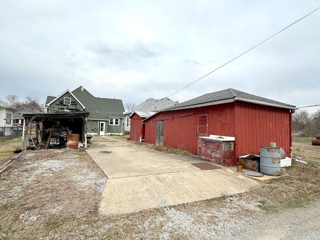 1821 Division Street, Murphysboro, IL 62966