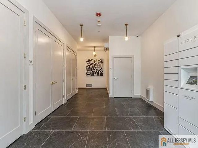 386 5th Street 301, Jersey City, NJ 07302