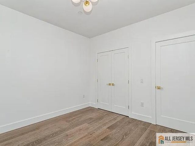 386 5th Street 301, Jersey City, NJ 07302