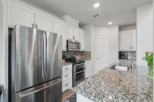 2400 Peebles Lane, Denton, TX 76207