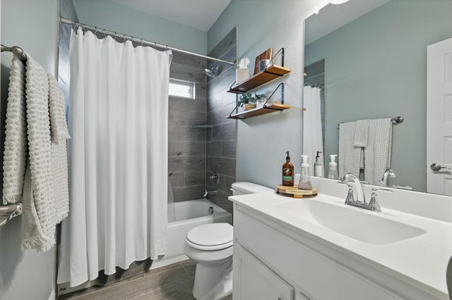 2400 Peebles Lane, Denton, TX 76207