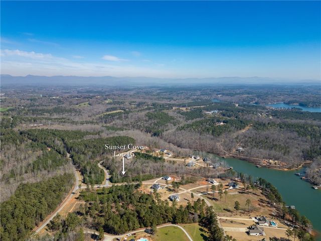 713 Sunset Cove Drive, West Union, SC 29696