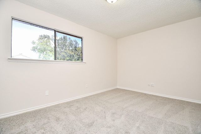 5001 Lamonte Lane 14, Houston, TX 77092