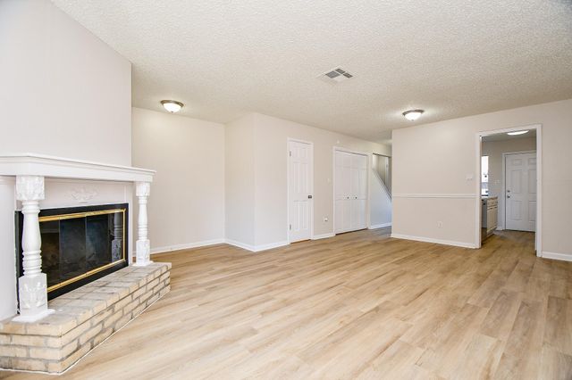 5001 Lamonte Lane 14, Houston, TX 77092