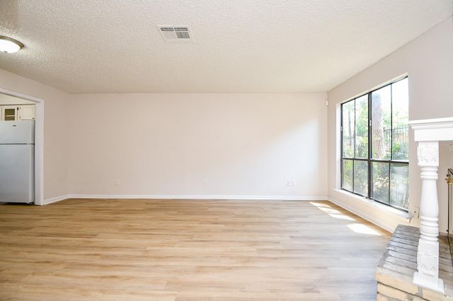 5001 Lamonte Lane 14, Houston, TX 77092