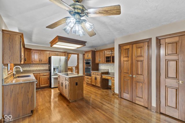 1489 Eagle Trace Drive, Greenwood, IN 46143