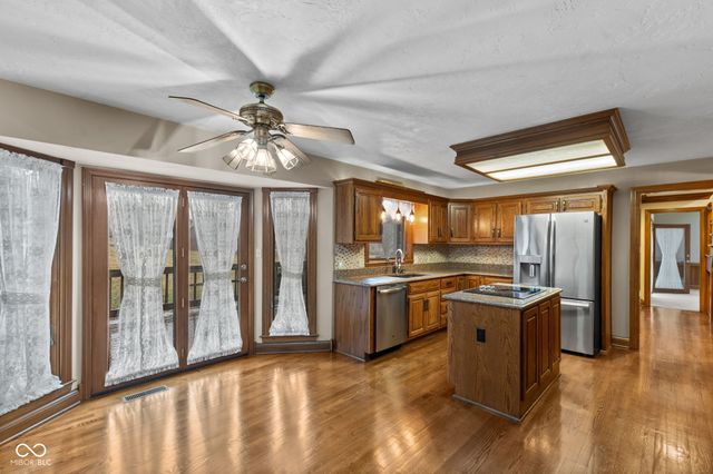 1489 Eagle Trace Drive, Greenwood, IN 46143