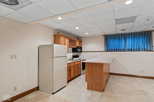 1489 Eagle Trace Drive, Greenwood, IN 46143