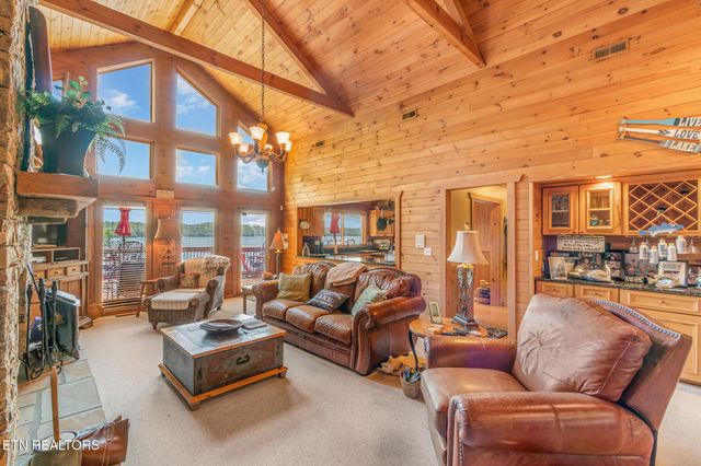 2114 Bridge View Drive, Dandridge, TN 37725