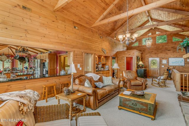 2114 Bridge View Drive, Dandridge, TN 37725