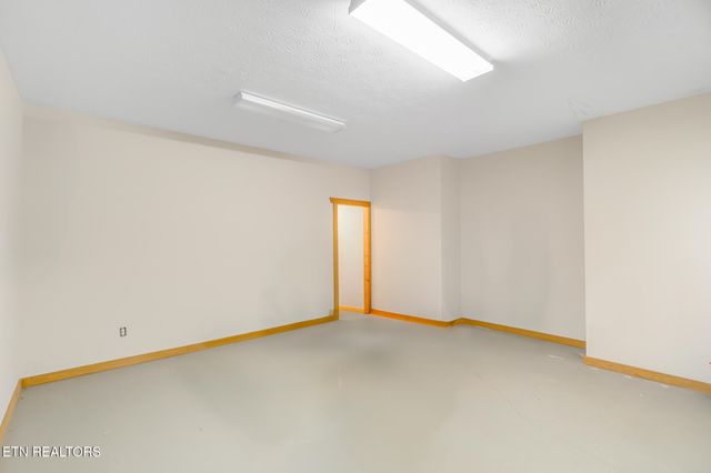 2114 Bridge View Drive, Dandridge, TN 37725