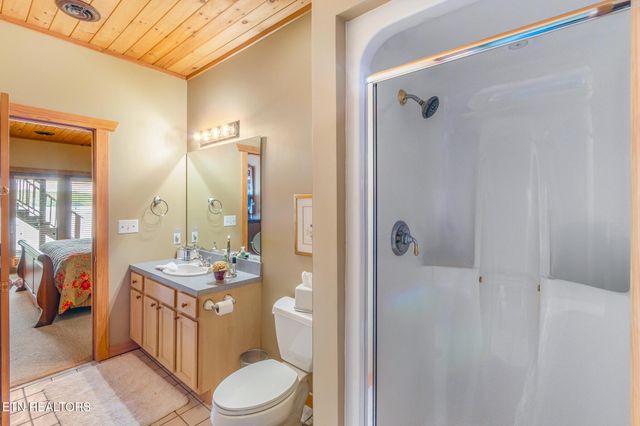 2114 Bridge View Drive, Dandridge, TN 37725