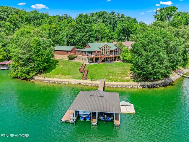 2114 Bridge View Drive, Dandridge, TN 37725