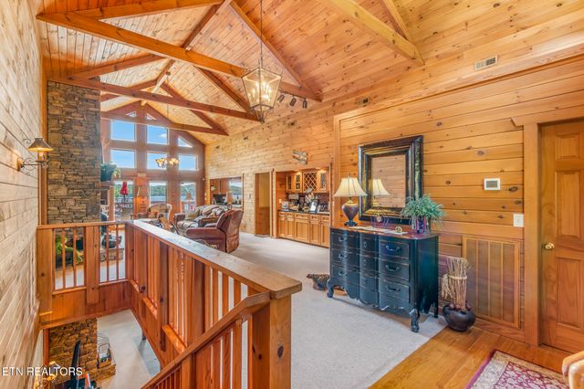 2114 Bridge View Drive, Dandridge, TN 37725