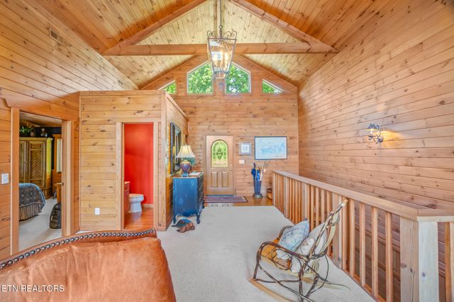 2114 Bridge View Drive, Dandridge, TN 37725