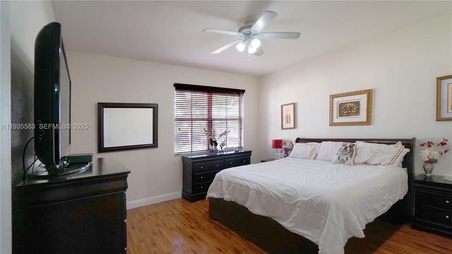 928 SW 154th Path 928, Miami, FL 33194