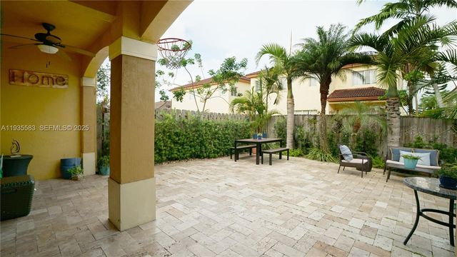 928 SW 154th Path 928, Miami, FL 33194